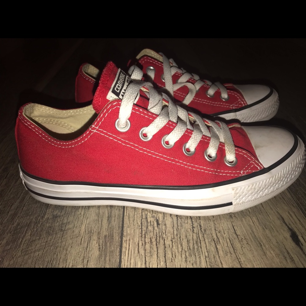 Converse sneakers size 7 red and white